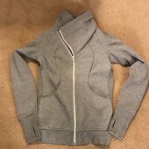 LULULEMON ZIP UP!